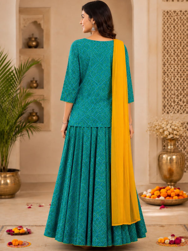 Meera with Green